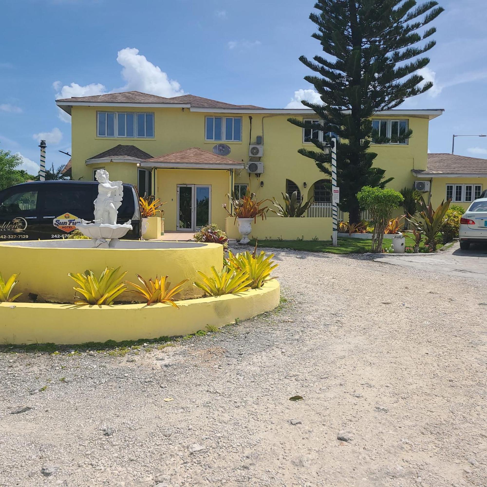 Golden Palms House Bed & Breakfast Nassau Exterior photo